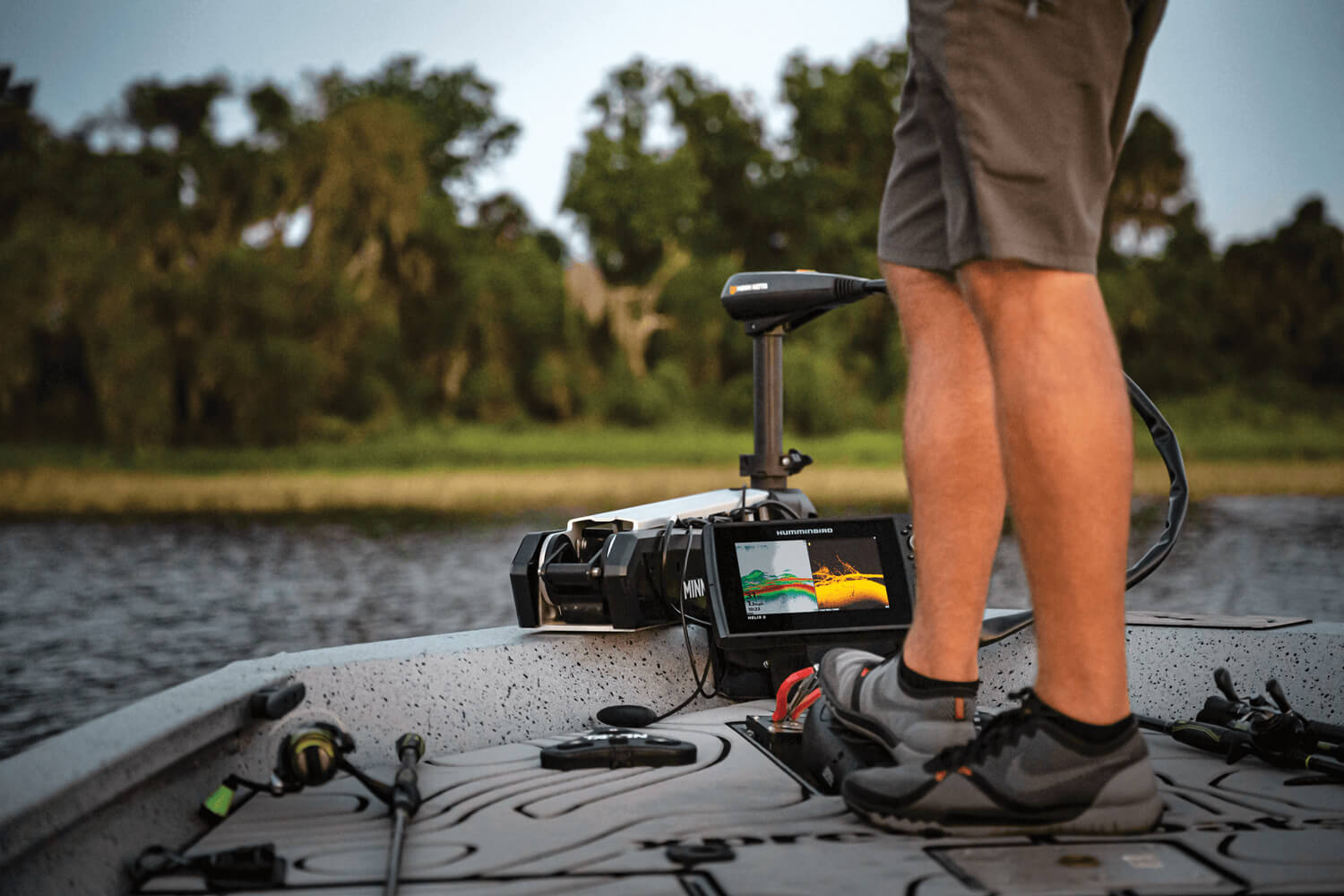 Minn-kota-trolling-motor-on-boat