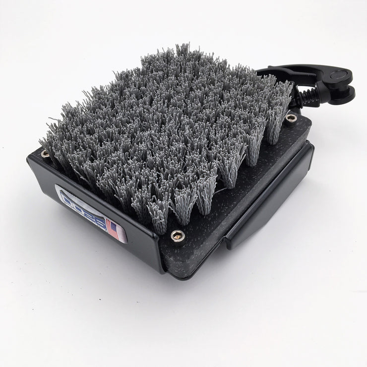 Mean Clean Kick Brush