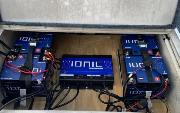 12V Four Bank Charger - Image 2